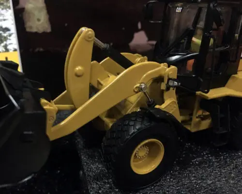 Новые 1/50 масштаб литой модели Caterpillar Cat 930 K колесный погрузчик от литья под