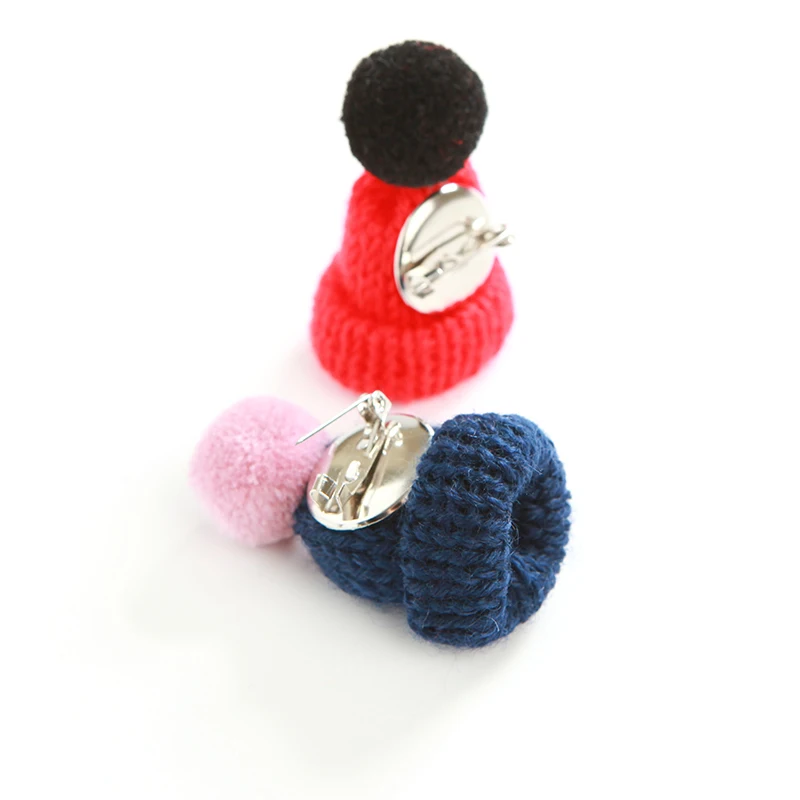 Fashion Brooches Women Cute Mini Knitted Hairball Hat Brooch Sweater Pins Badge Collar Clothes Accessories Creative Hats | Украшения и