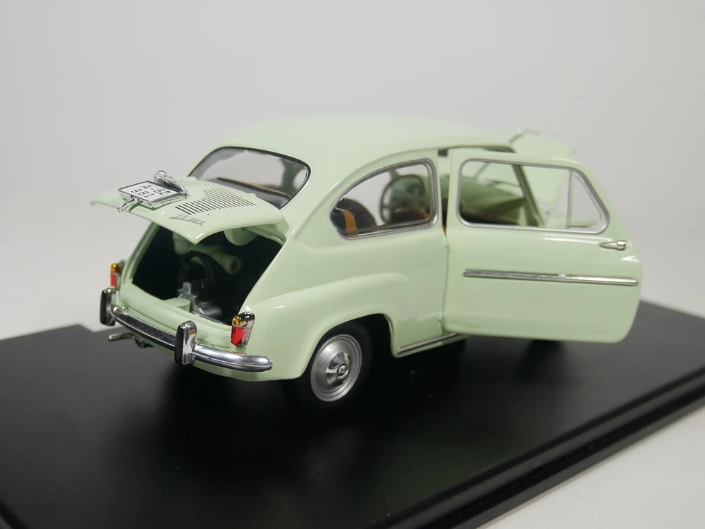 WhiteBox 1:24 сиденье 600 D 1963 литья под давлением модель автомобиля |
