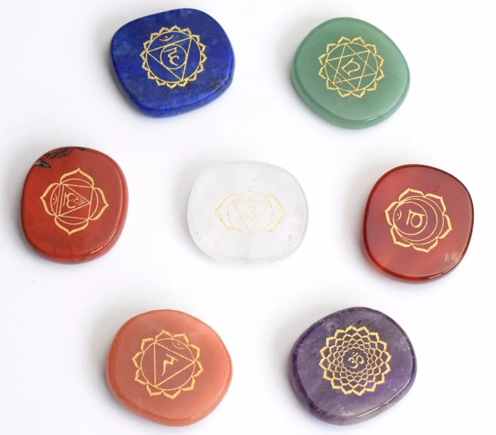 35 х 30 7ММ Натуральные полированные камни для ладоней Reiki Healing Crystal с выгравированными символами чакр, гармонизация с помощью холистического балансирования с бесплатной сумочкой.