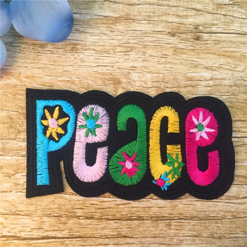 Железная нашивка 1 шт. цветная наклейка вышитая буквами мира нашивки для одежды