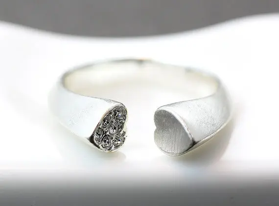 Кольцо в форме сердца одностороннее с кристаллами|gift|jewelry gift boxes free shippinggift bags jewelry |
