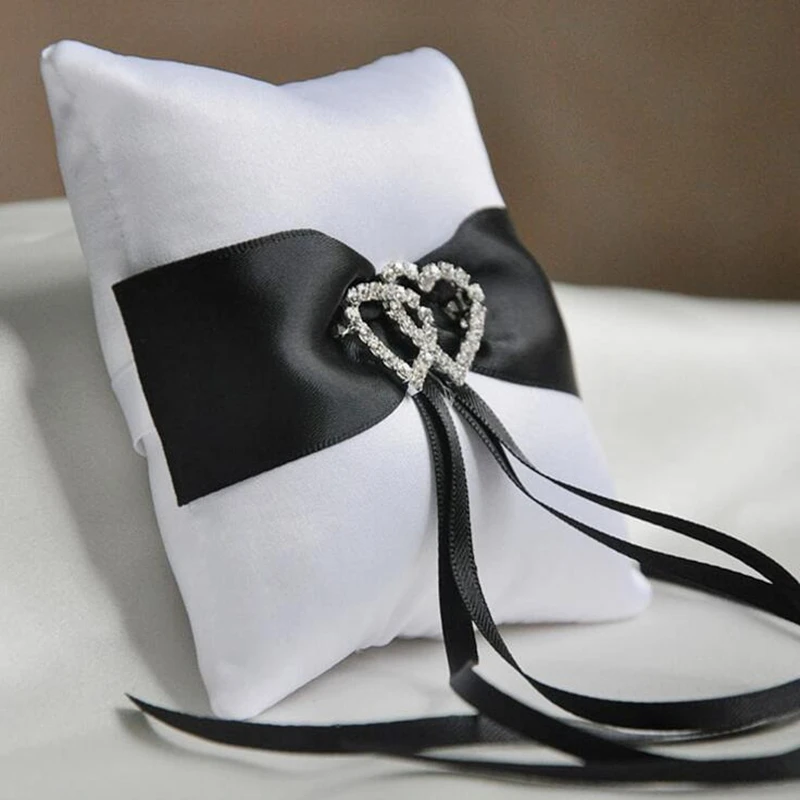 Черный обручальное кольцо Подушка лента бант стразы Двойное сердце сатиновая