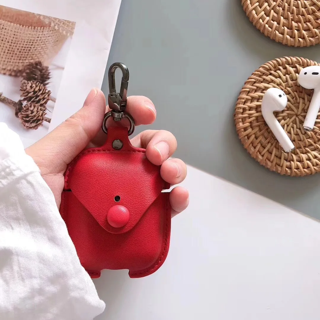 Red Кожаный чехол Airpods для Apple, Airpods, Bluetooth наушники, зарядная коробка, аксессуары, сумка, ключевой ремень, с кнопками, чехол для наушников - Цвет: Red