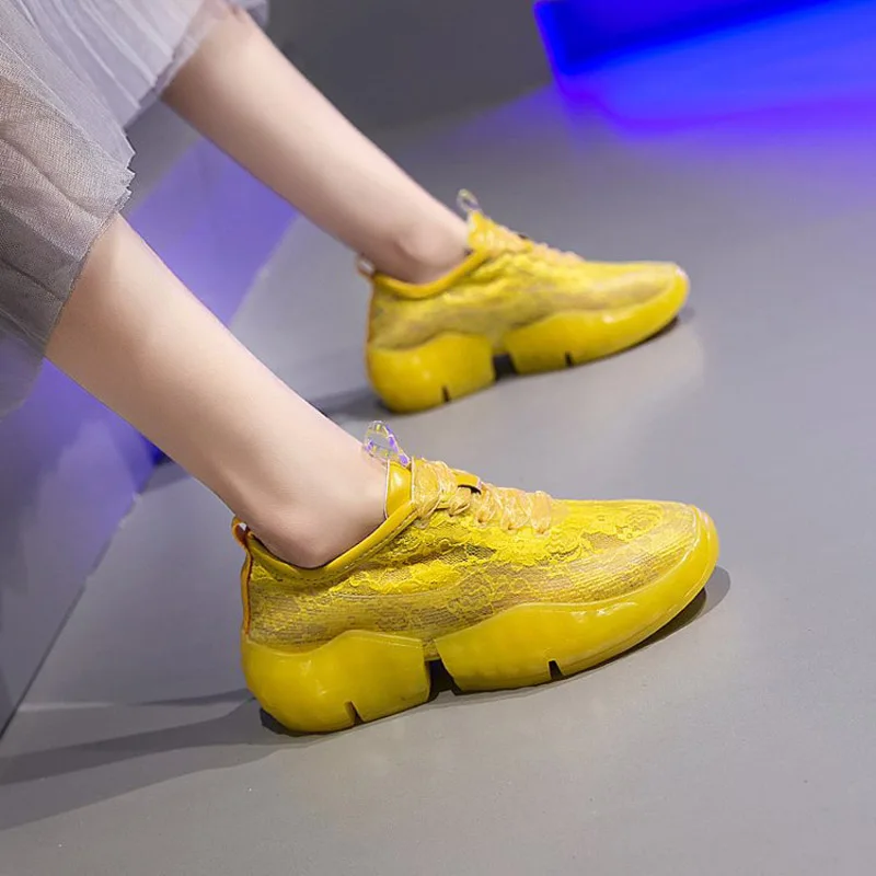 Кроссовки женские на массивной платформе Повседневная дышащая обувь белые |