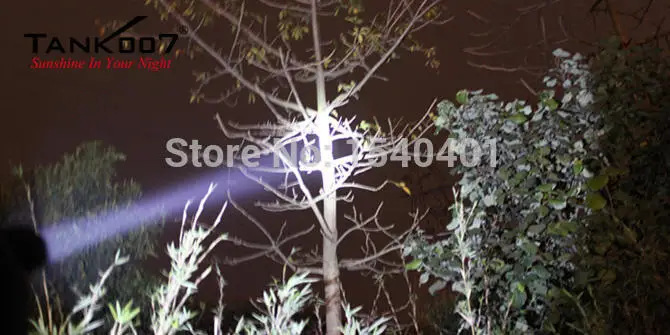 

Tank007 TR218 most powerful rechargeable magnet led lantern hiking flashlight 18650