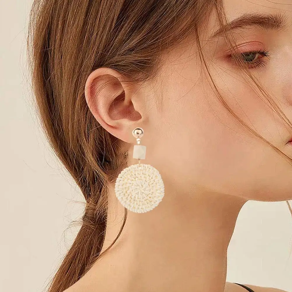 

Fashion Female Bohemian Summer Holiday Beach Rattan Woven Round Drop Statement Women Drop Dangle Earrings Statement Jewelry Hot