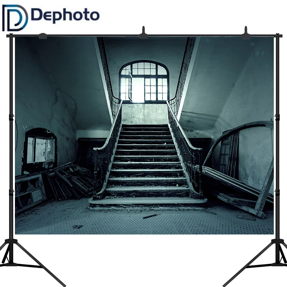 Фон для фотосъемки с изображением старой деревянной лестницы страшный интерьер