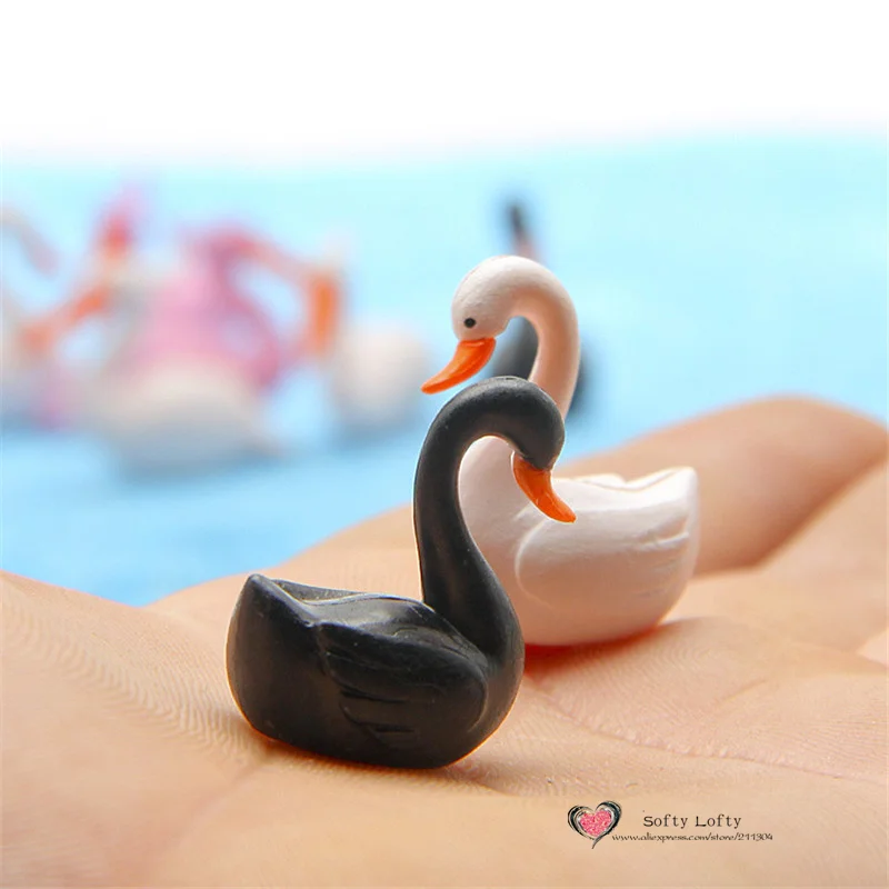 Бесплатная доставка черно белые мини фигурки лебедя 2 шт./лот ПВХ игрушки