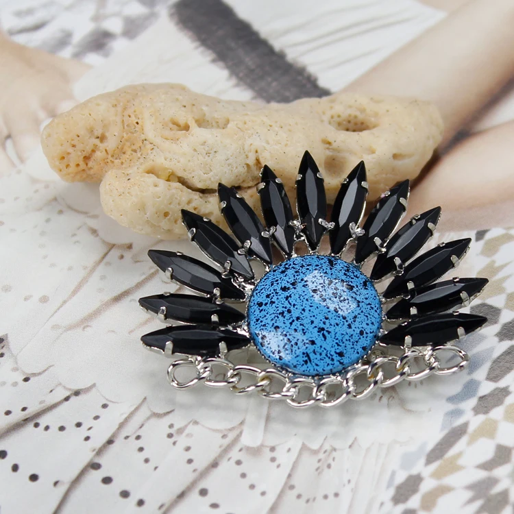 Beautiful Women Brooch Blue Resin Fashion Butterfly Pins!!! Just For Buyer Free Gift Not Sale!! This is SKU ECBR0024 |