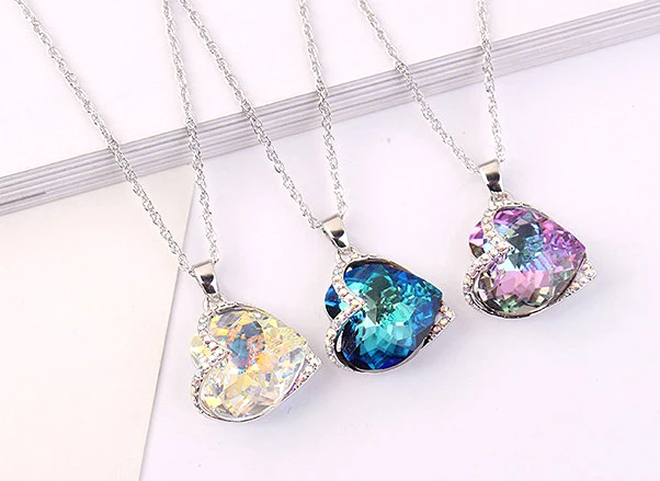 

Romantic Crystals From SWAROVSKI Heart Pendant Necklace For Women Collier Femme Classic Statement Necklace New 2018 Jewelry