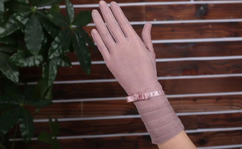 Сексуальные весенние летние женские короткие перчатки с УФ-защитой от солнца и сенсорным экраном, модные женские тонкие шелковые кружевные перчатки с жемчугом для вождения 06AB