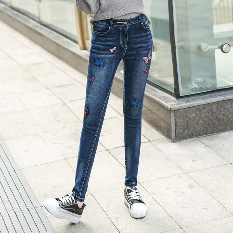 Новинка 2017 года Джинсы девушку жир узкие брюки-карандаш тонкий Вышивка