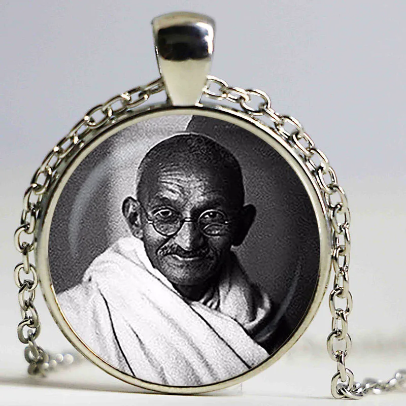 Кулон Mahatma Gandhi. Ожерелье с индийским движением за независимость. Философия