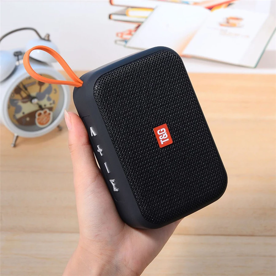 Портативный Bluetooth динамик беспроводной громкий динамик колонки Hi-Fi стерео Спорт на открытом воздухе музыкальный плеер нескользящий с USB TF картой
