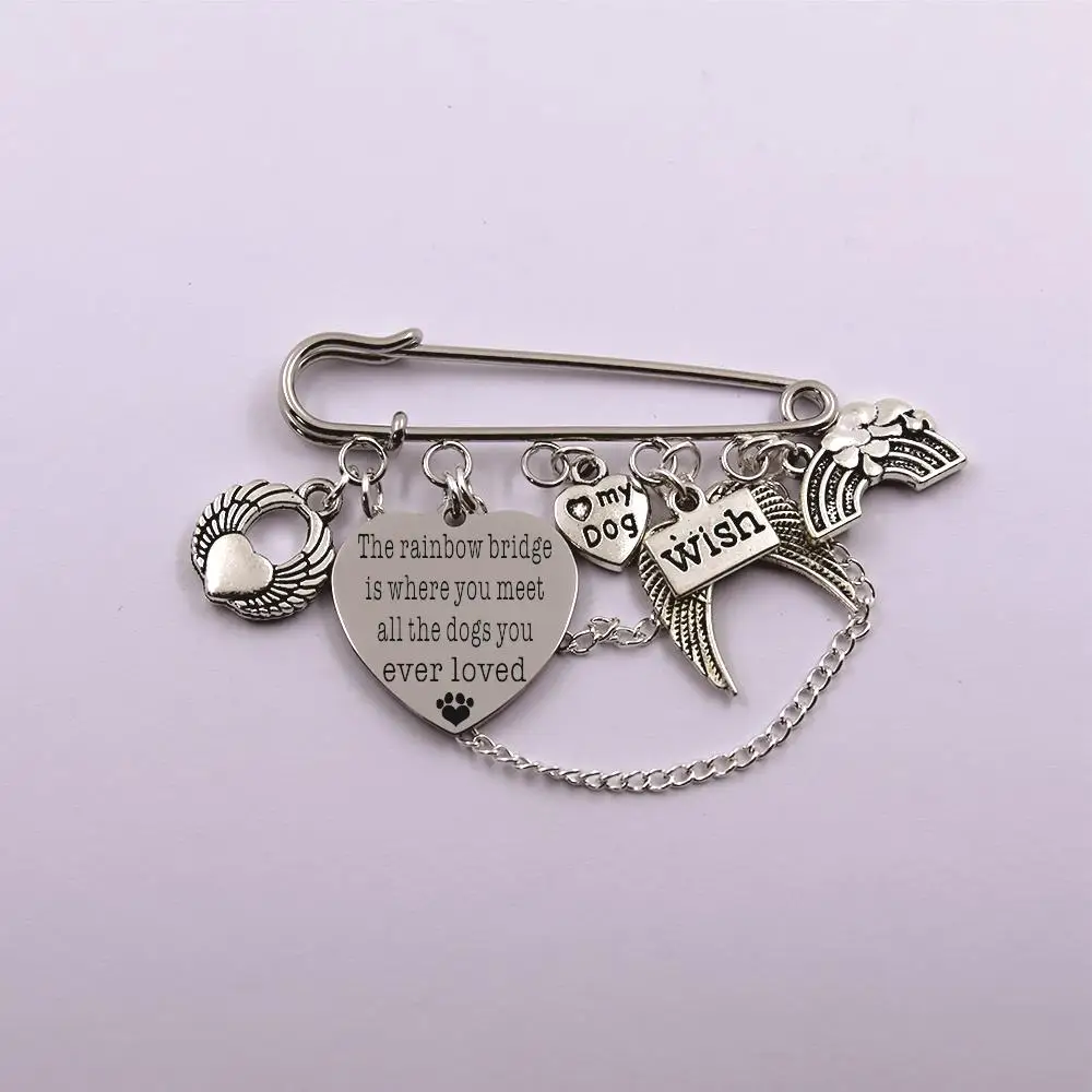 Принт в виде лап с крыльями ангела ранибоу мостик собака ангел животное потеря