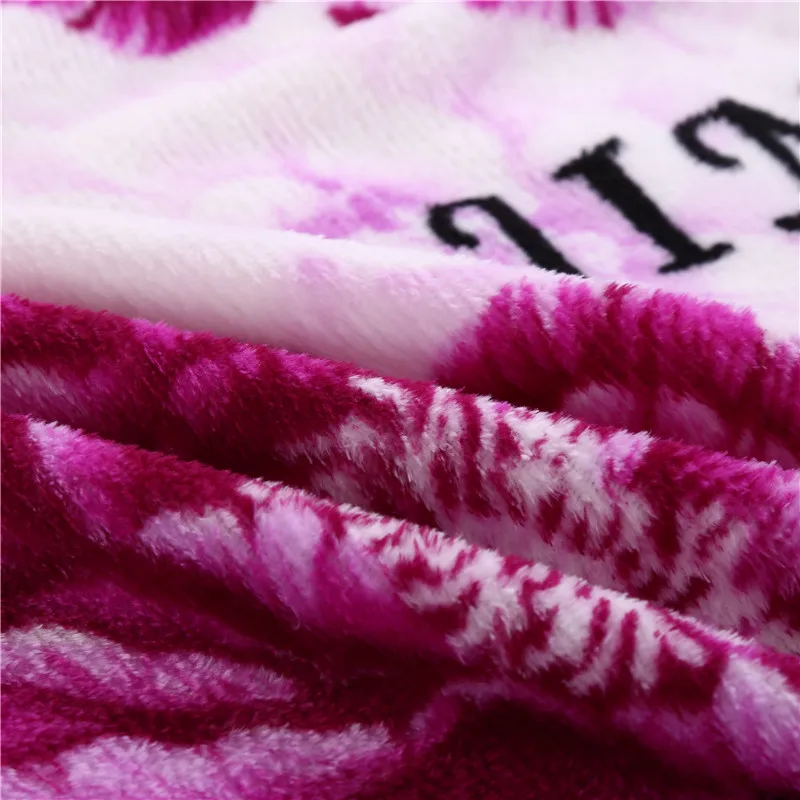 Простое и щедрое фланелевое одеяло с принтом в виде розовых цветов большой