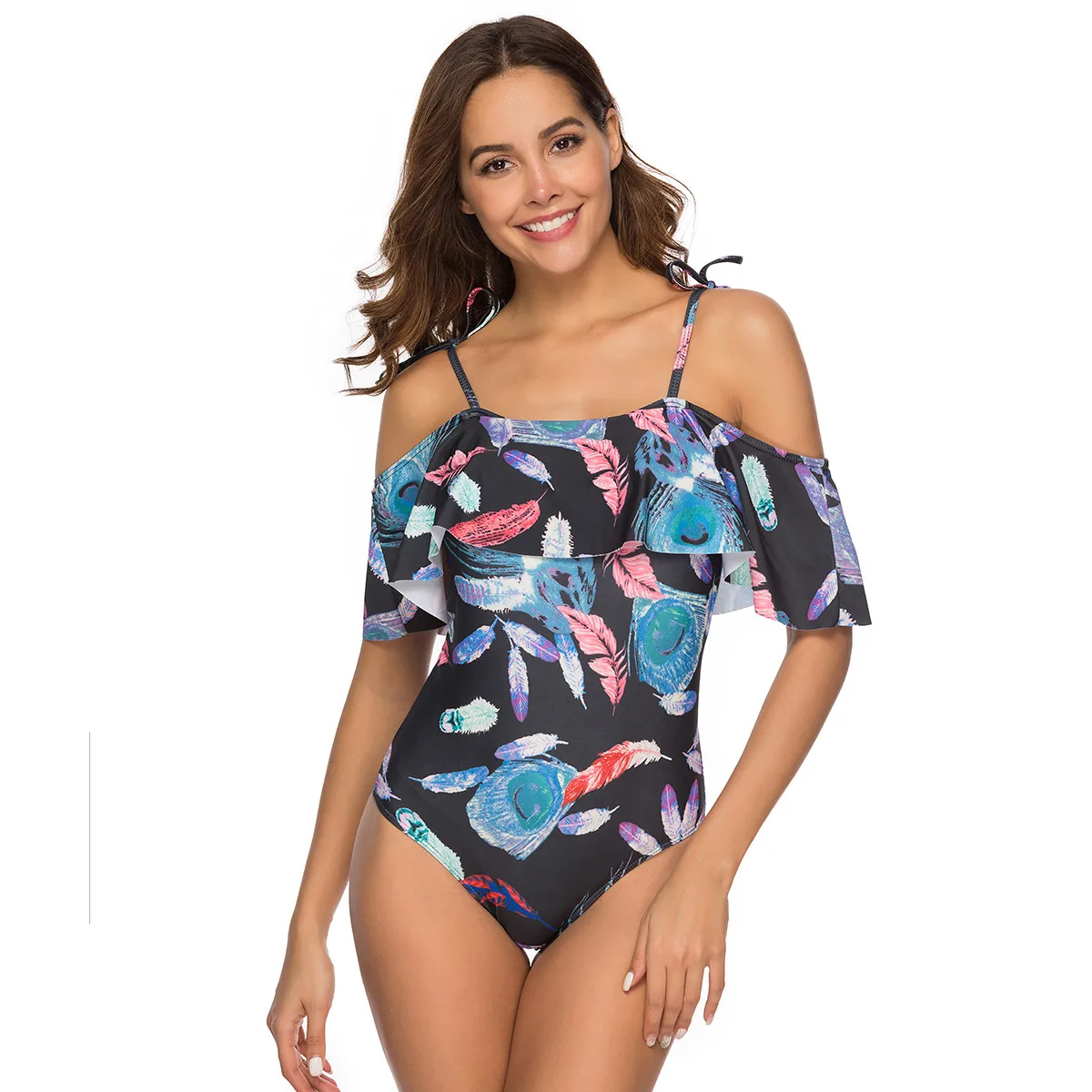 Женский купальный костюм с рюшами купальник бретелькой через шею пляжная одежда