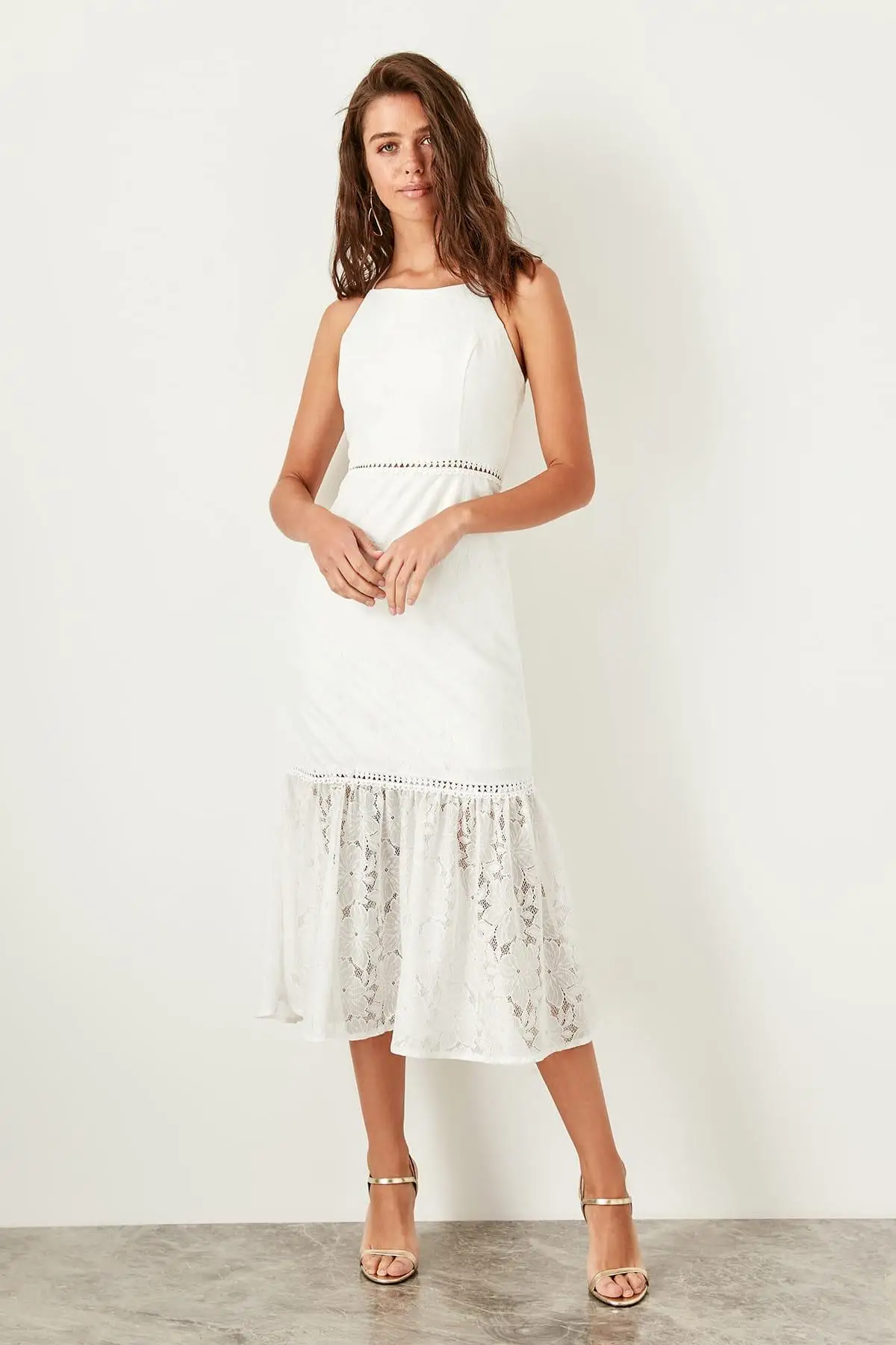 Trendyol экрю с кружевной отделкой TPRSS19BB0300|Женские платья| |