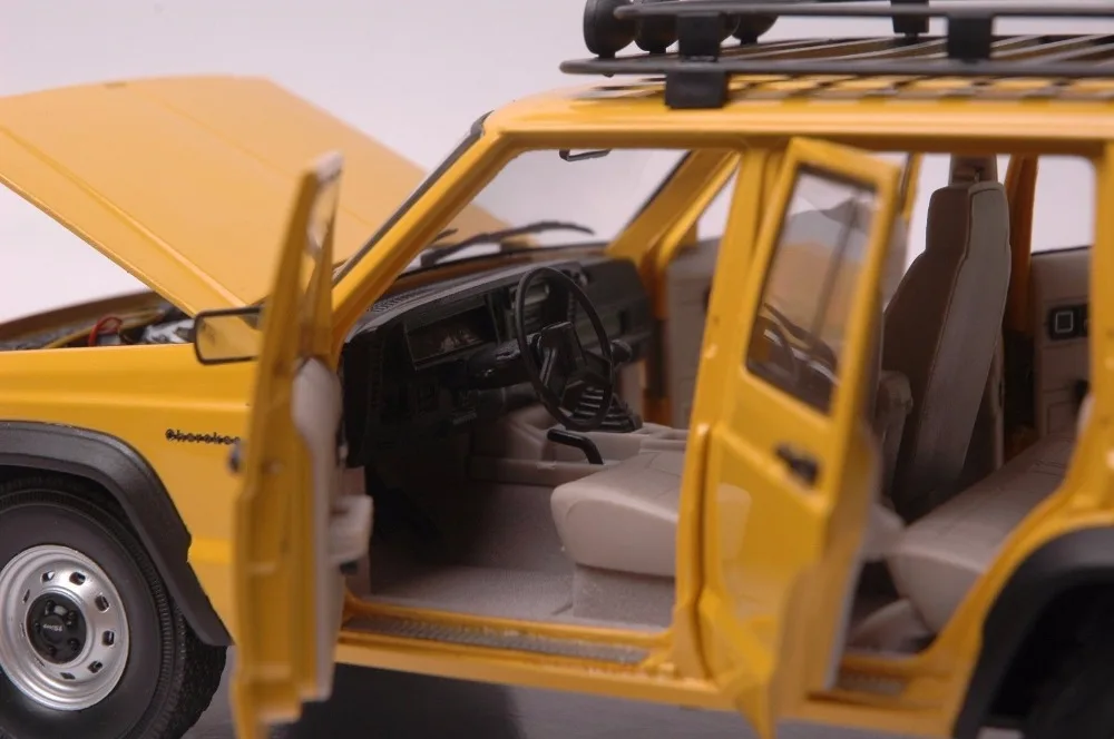 1:18 литая модель для Jeep Cherokee 2500 желтый внедорожник игрушечный автомобиль миниатюрная Коллекция подарков