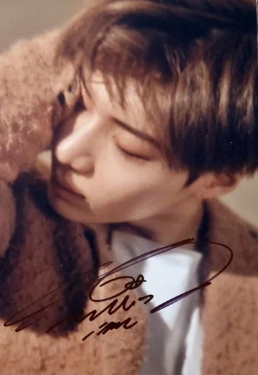 Подпись SHINEE Lee Taemin фото с автографом MOVE ing 6 дюймов Бесплатная доставка 5 версий