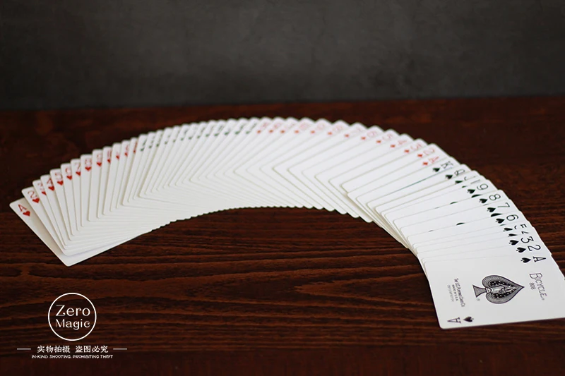 Настоятельно рекомендуем! 1 шт. 52 оттенки красного трюка от Shin - Magic Tricks
