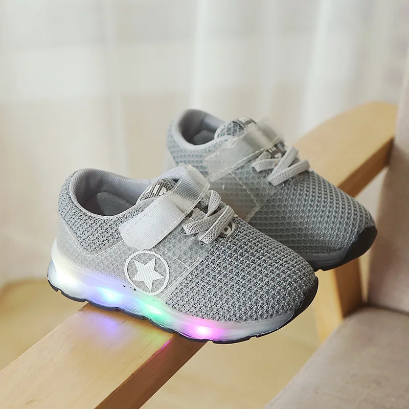 2020 quality fashion princess girls shoes beautiful children led lighting cute casual |