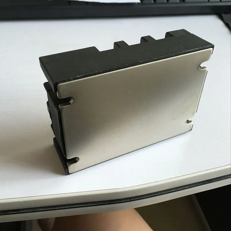 Трехфазное твердотельное реле SJGX-3 D48 100A 480 В переменного тока