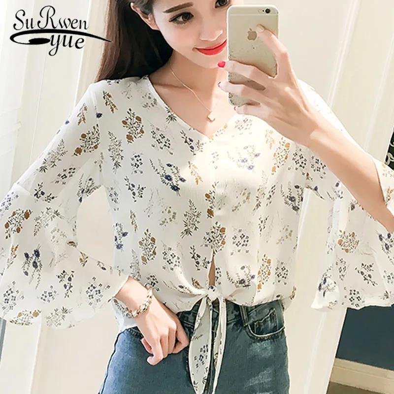 2018 Summer half sleeve print chiffon women tops fashion v collar blouse shirt white women's clothing blusas D780 30 |