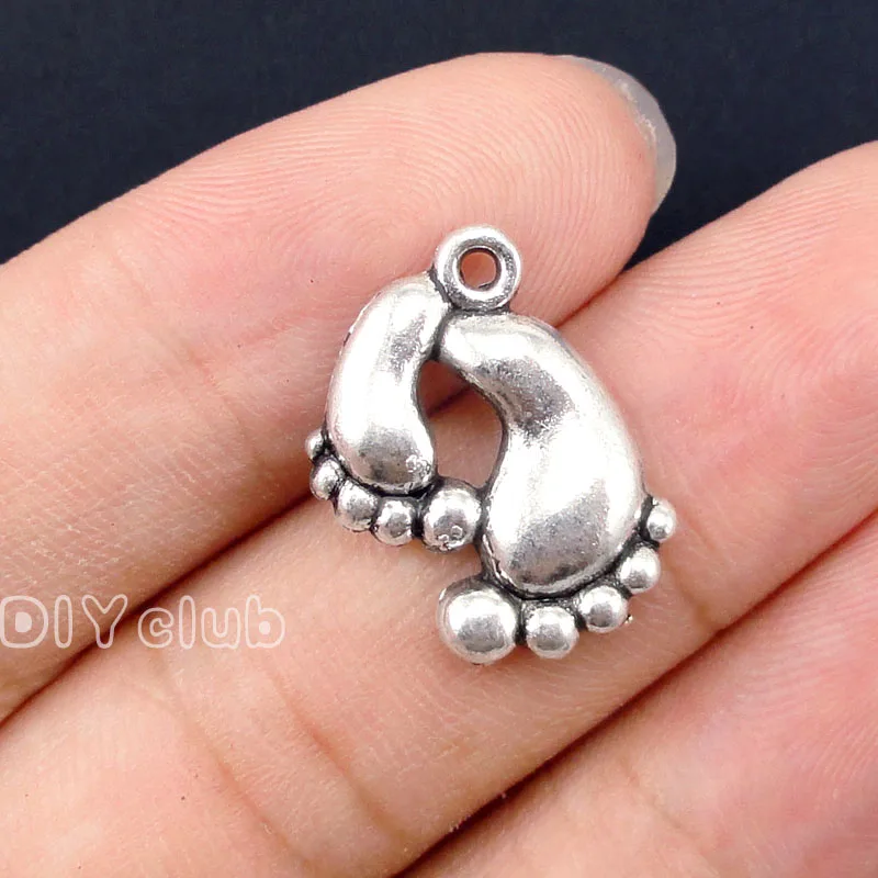 70pcs-следа амулеты античный серебряный тон Милые матери и ребенка ноги 20x17мм |