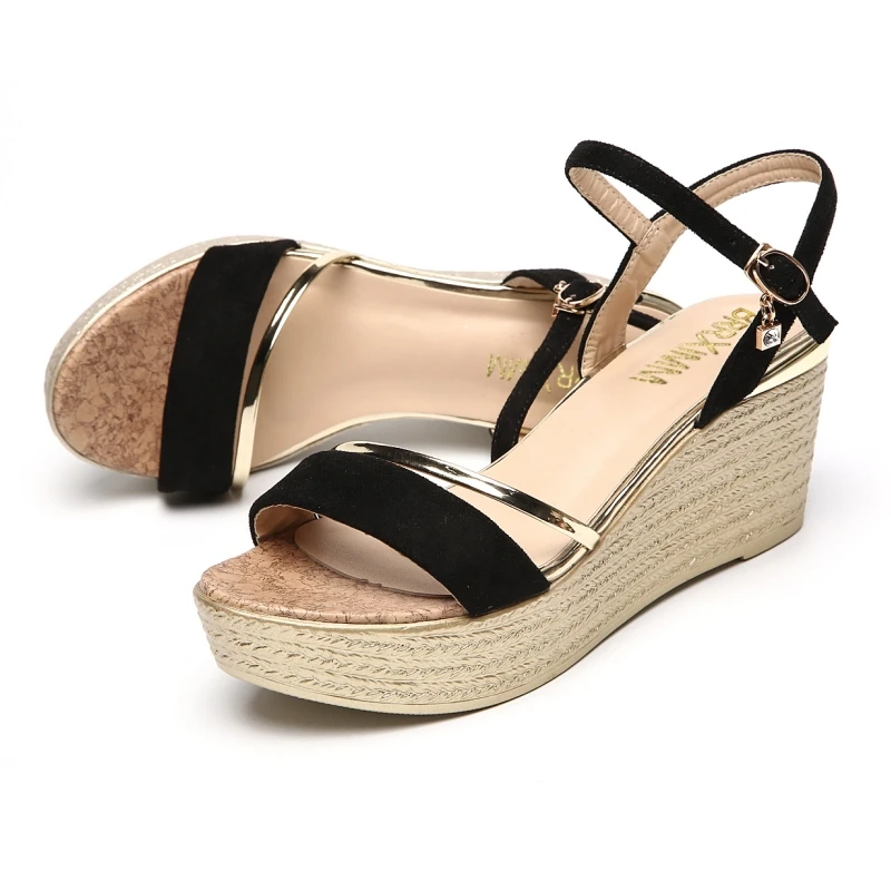 Новинка 2017 года Сандалии на танкетке Женская летняя водонепроницаемая обувь