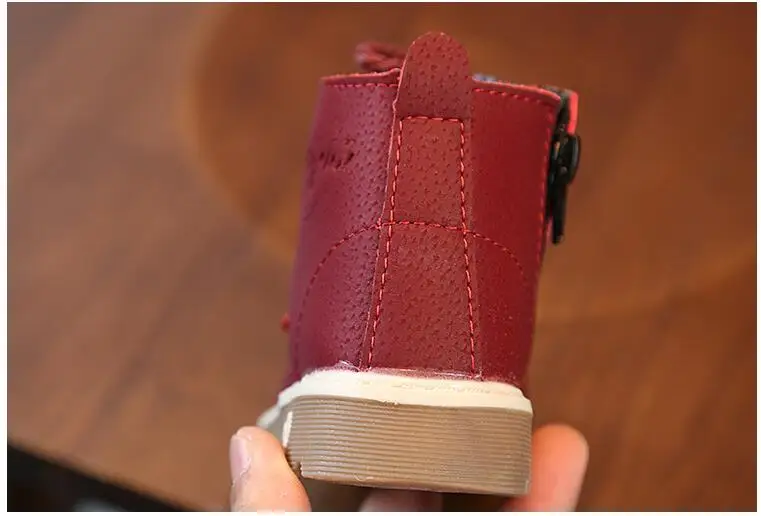 Новая Осенняя детская обувь ботинки для мальчиков зимние модные кожаные теплые