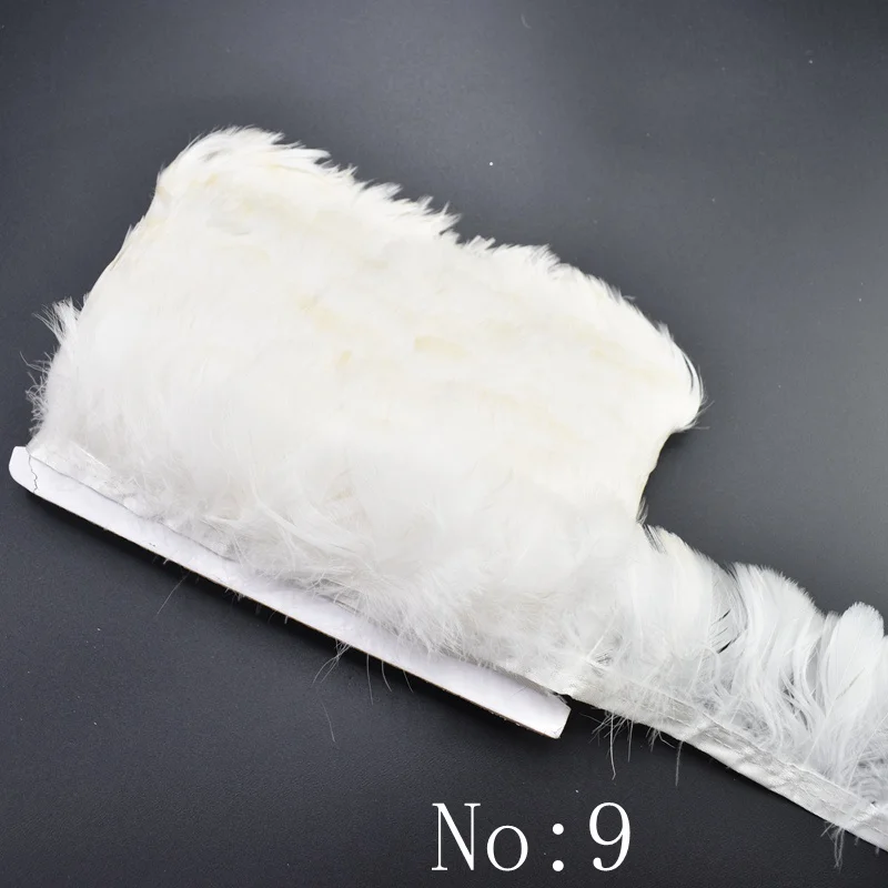 New white ostrich Goose Pheasant feathers for Crafts DIY ostrich feathers trimming Fringe Sewing clothes plumes Party decoration - Цвет: 1M  5-8cm