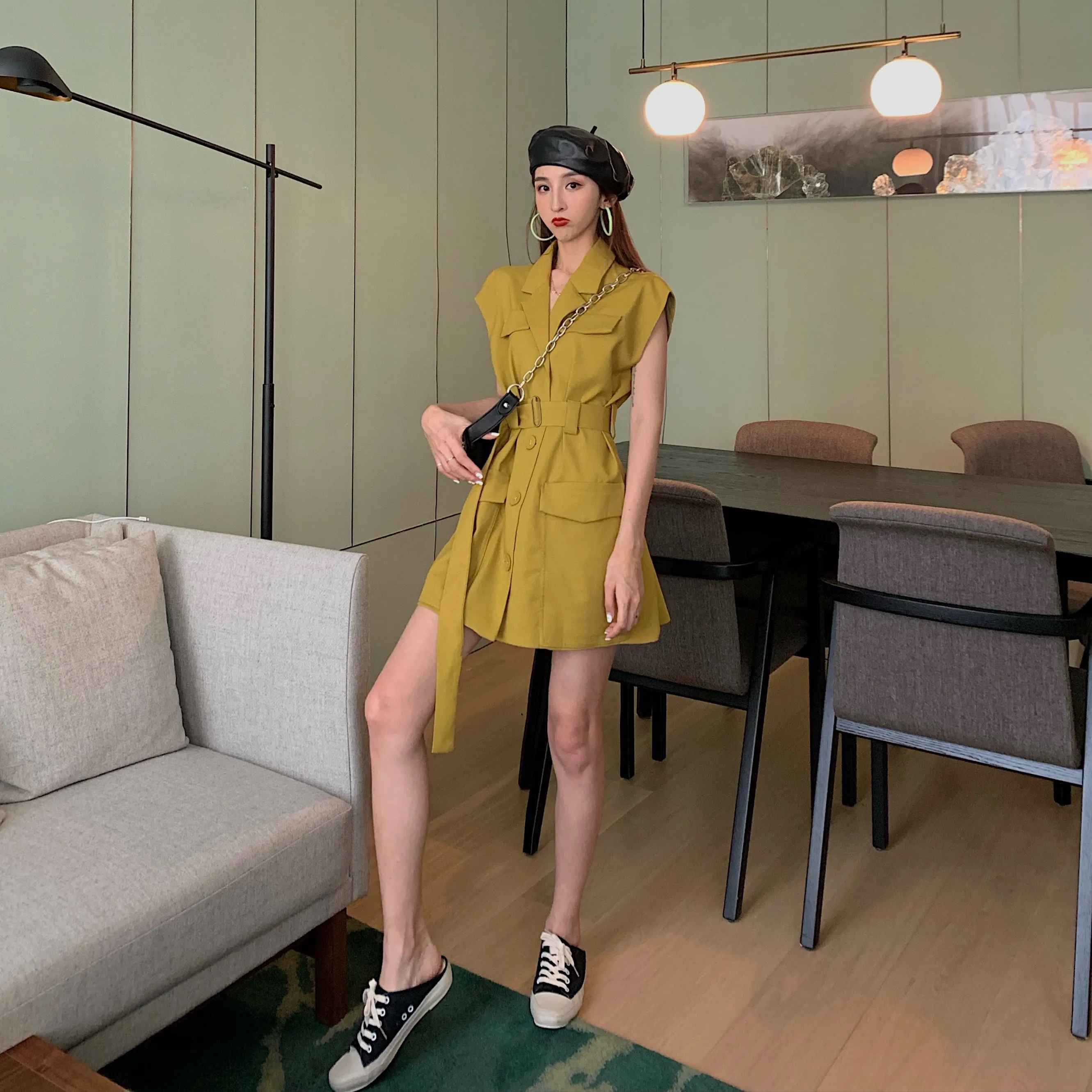 Женское облегающее платье Блейзер однотонное однобортное без рукавов с высокой