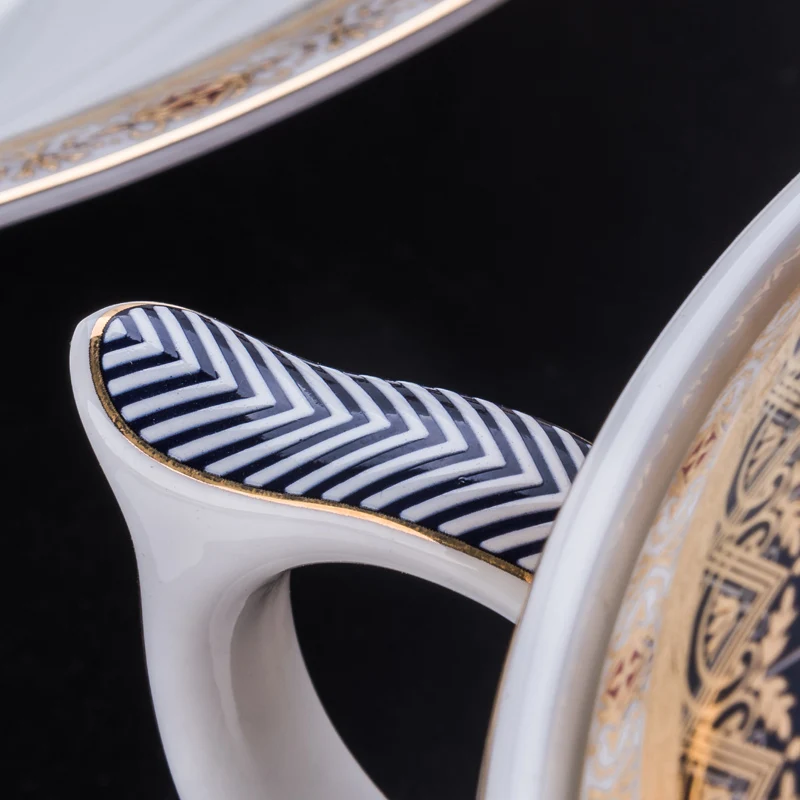 Костяные фарфоровые тарелки для мисок 58 шт. посуда рельефная Золотая серия блюда