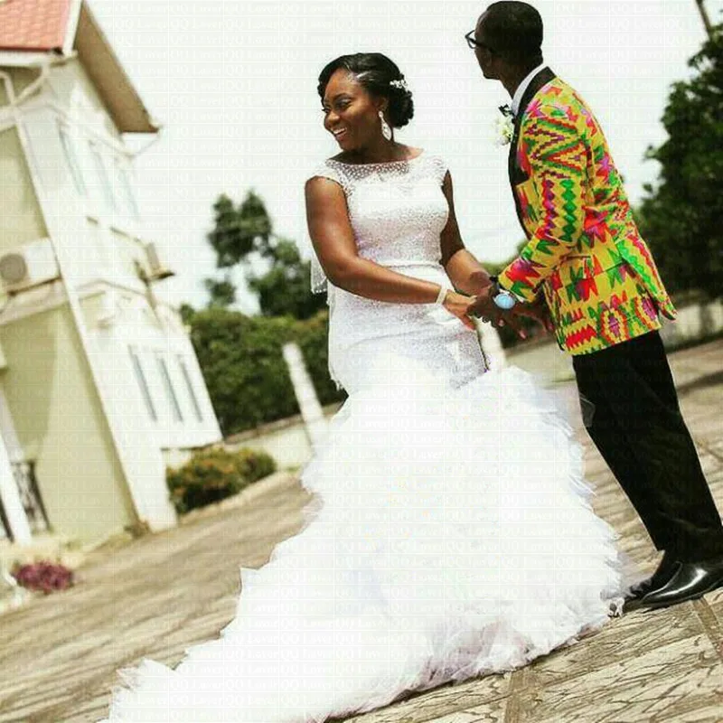 

Sheer Tiered African Mermaid Wedding Dress 2019 Cap Sleeve Bridal Gowns