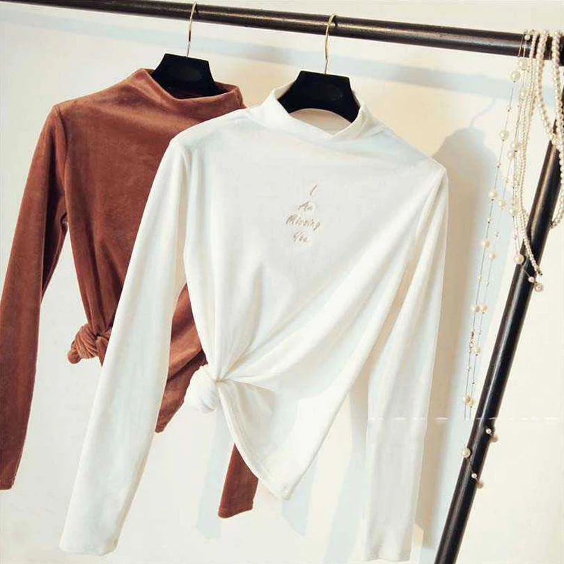 2017 Autumn Winter Women Clothes Black and White Long Sleeve Solid Shirts Fashion O Neck Velvet Tops Letter Female |