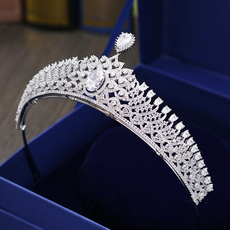 Fashion luxurious retro crystal Paved CZ zircon Princess crown wedding bride dinner banquet Beauty tiaras jewelry free shipping | Украшения
