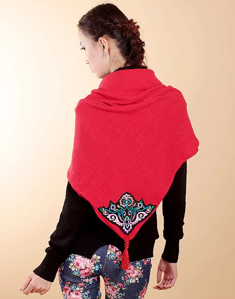free shipping adwance diagonal shawls with fringe patch embroidered China style Milan Fashion | Аксессуары для одежды