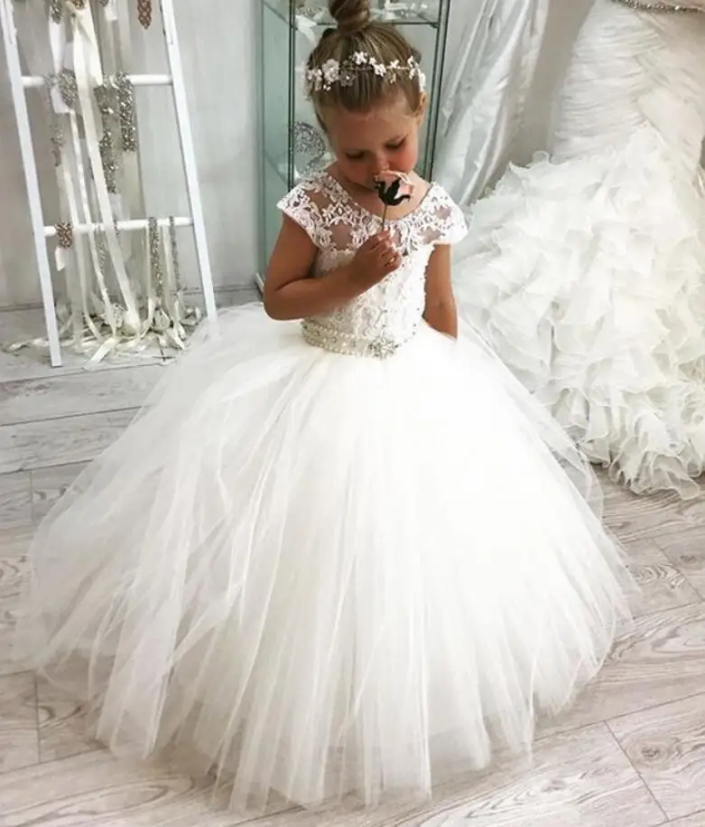 

2021 Appliques Flower Girl Dresses With Pearls Beading Sash Ball Gown Ivory Kids Wedding Party Dress Children Gown