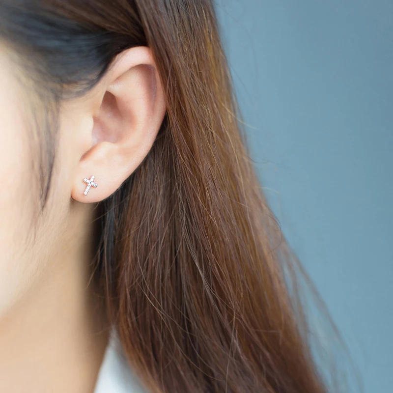 Женские серьги-гвоздики из серебра 925 пробы с фианитом | Украшения и аксессуары