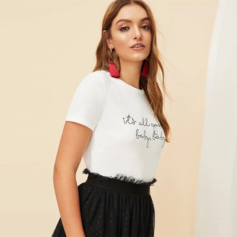 Sheinside, повседневный топ с буквенным принтом, Женский Топ, лето, короткий рукав, сплошная отделка, футболка для девушек, белый, минималистичный, базовые Топы