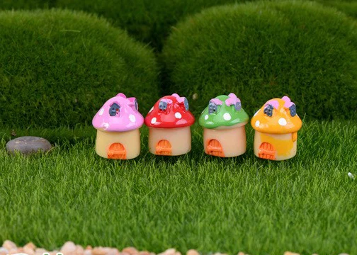 

4 Pcs/lot Mini Mushroom House 2cm Mini Decoration Fairy Decor Home Decor Miniature Garden Red Pink Green Yellow