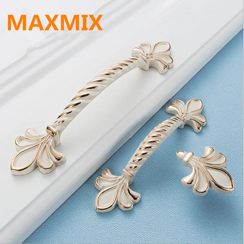 MAXMIX lily цвет слоновой кости Белый контур в золоте искусственные дверные ручки