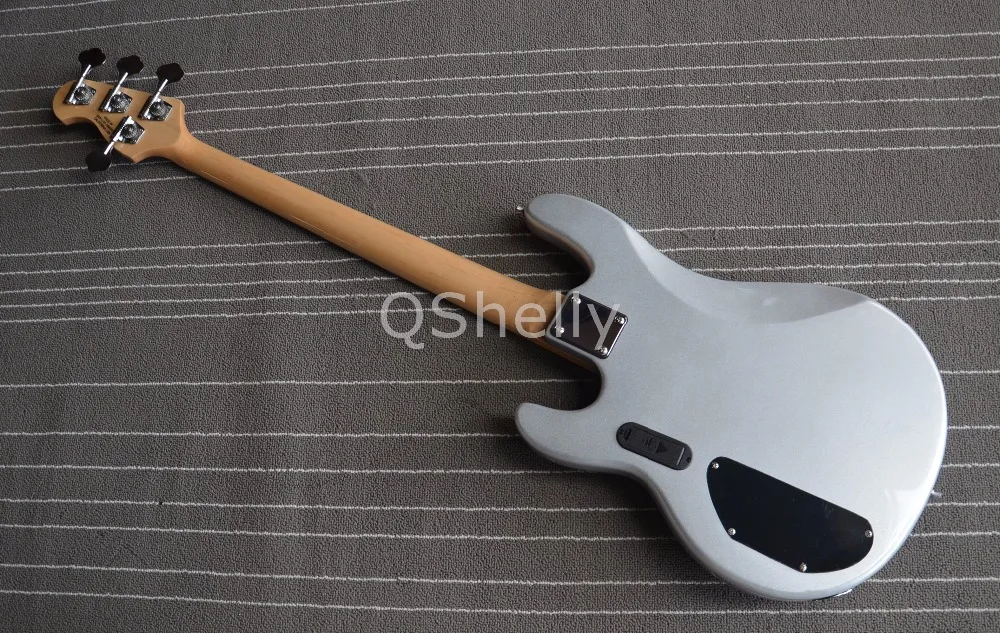 Высокое качество QShelly изготовленный на заказ Серебряный StingRay 4 струны MC ebony гриф 21