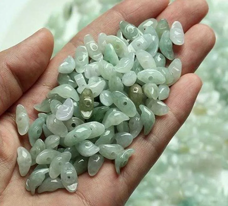 Natural authentic Burmese jadeite a goods green and white transport Beads Bead Road Tong jade DIY Bracelet | Украшения и