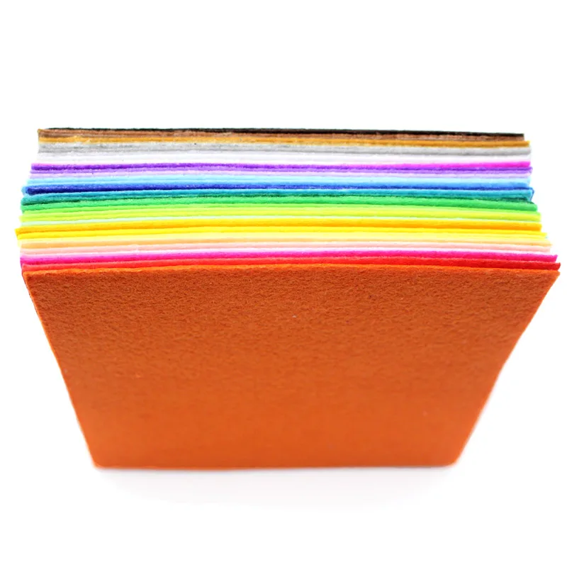 

40pcs Mixed 15x15cm Non Woven Felt Fabric 1mm Thickness Polyester Cloth Felts DIY Handcrafts For Sewing Dolls Decor LX160