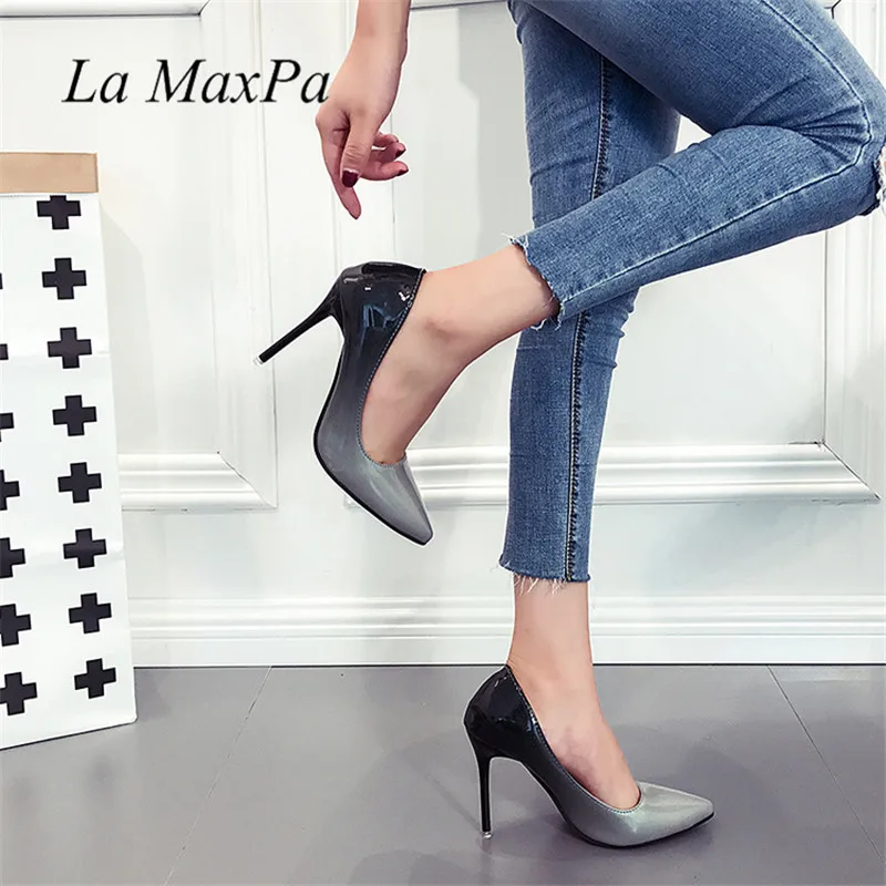 La MaxPa/2018 г. Женские туфли-лодочки демисезонные из лакированной кожи с острым