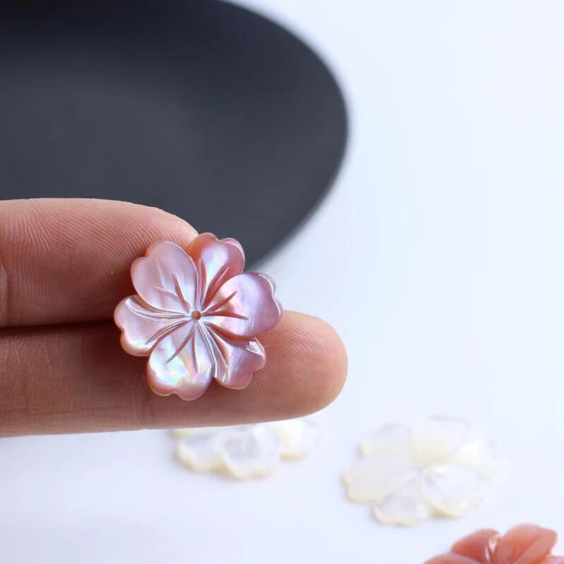 Pinks as photo 10 шт./лот, 20 мм, цветные шестилепестковые Цветочные Подвески, натуральный перламутровый бисер для изготовления рукоделия, броши, модные ювелирные изделия, новинка - Цвет: Pinks as photo