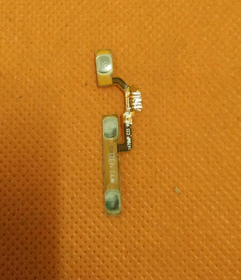 Используется оригинальная кнопка включения и выключения питания гибкий кабель